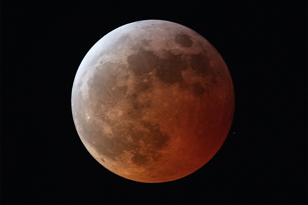 Eclipse lunar: fenômeno da Lua avermelhada será visível no Brasil