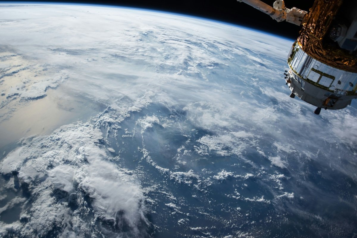 Armas dos EUA em órbita: confirmação eleva tensão na corrida espacial